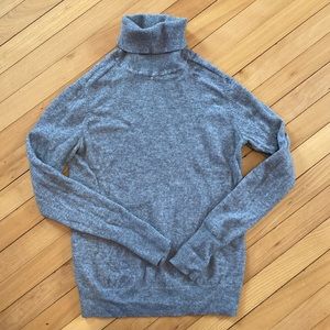 Everlane cashmere gray turtleneck, xs